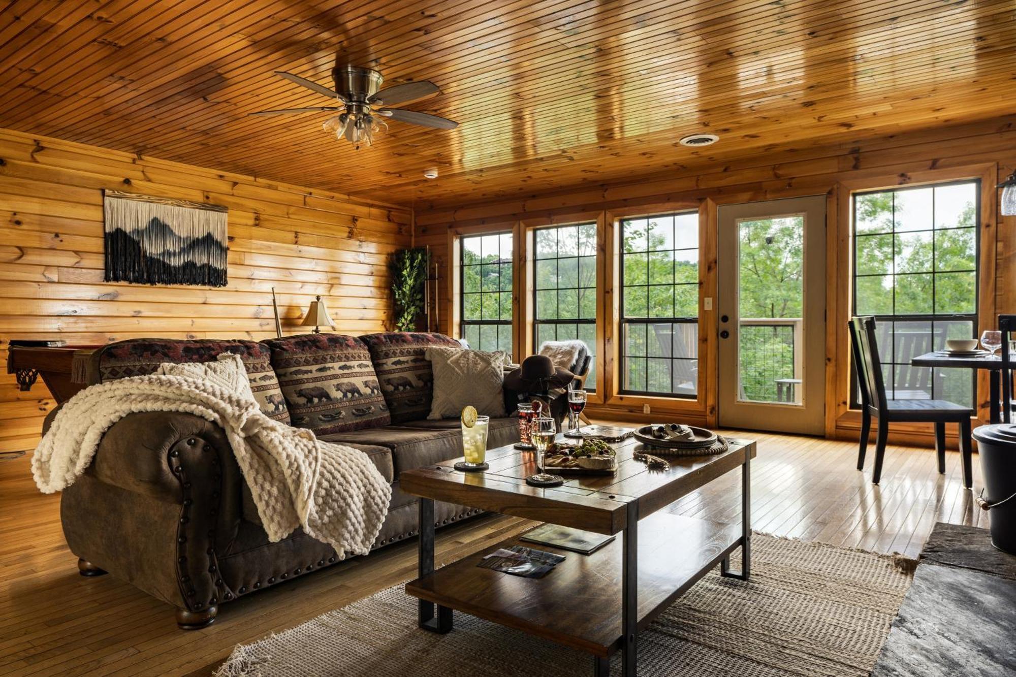 Elevista - Quaint&Private-Views-Hottub-Pooltable-Bears-3 Clubhouse Pools Villa Gatlinburg Luaran gambar