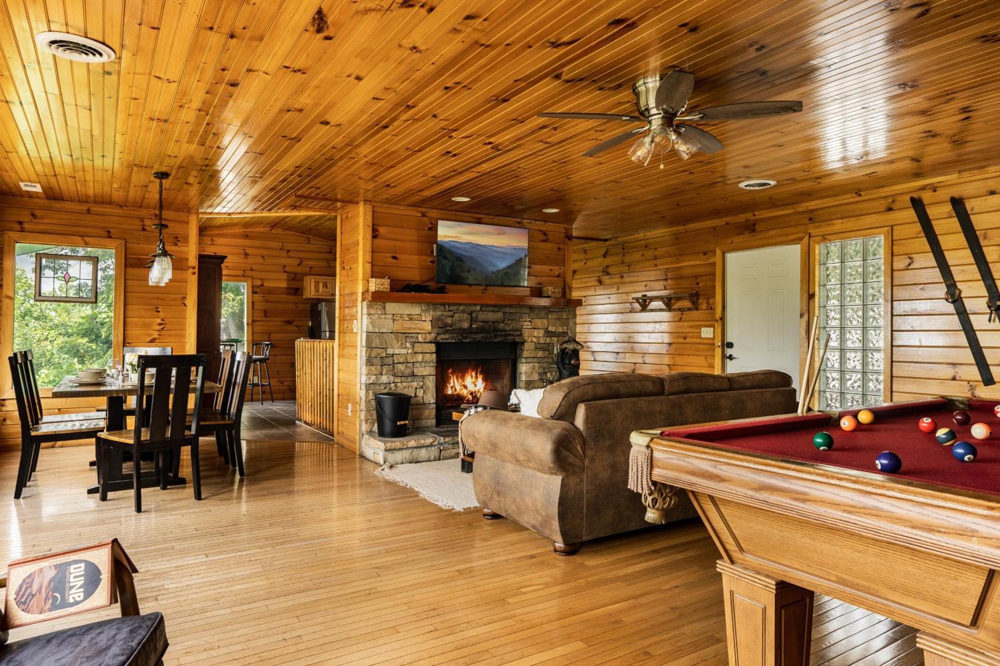 Elevista - Quaint&Private-Views-Hottub-Pooltable-Bears-3 Clubhouse Pools Villa Gatlinburg Luaran gambar